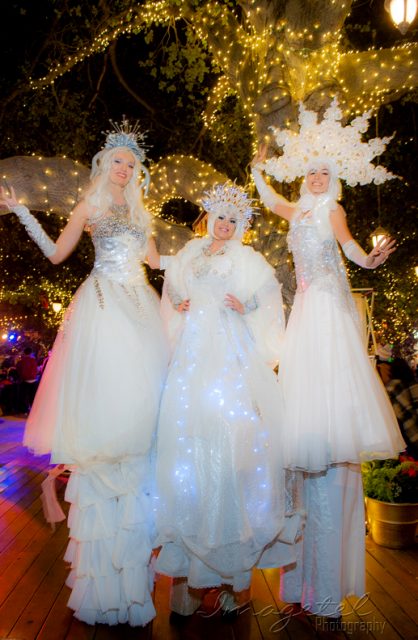 3SnowQueens_treelighting 3SnowQueens_treelighting