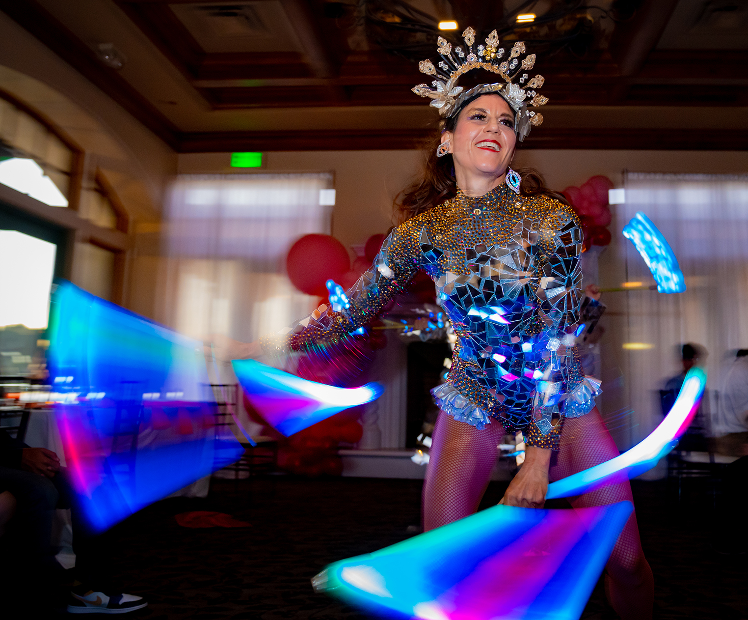 Mirror Dancer & LED 'glow go' dancer from Catalyst Arts in San Francisco 