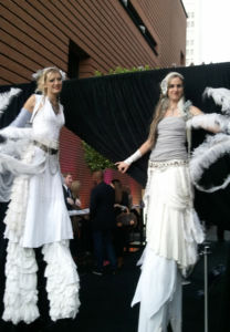 SAMSUNG White Feather Stiltwalker Duo